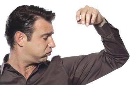 برای از بین بردن بوی بد بدن چه کنیم؟
