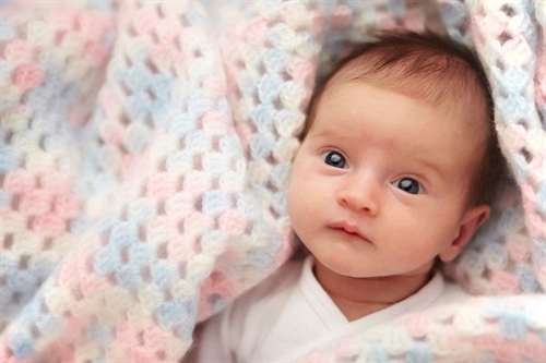 تاثیر شیر مادر بر رشد دندان های بی عیب در کودک
