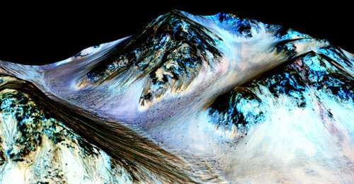 کشف جریان آب مایع در مریخ